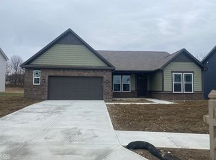 909 Stonehaven Dr, Indianapolis, IN 46239