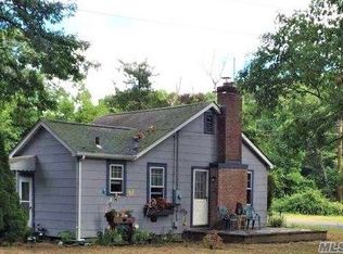 9 Farmingdale Rd, Sound Beach, NY 11789