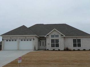 616 Worthington St, Tuscumbia, AL 35674
