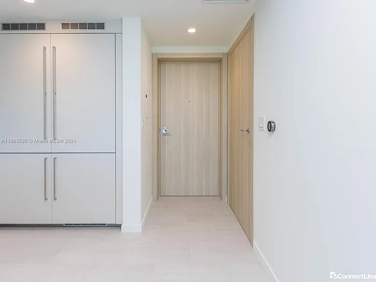 1000 Brickell Plz #4104 — Photo 8