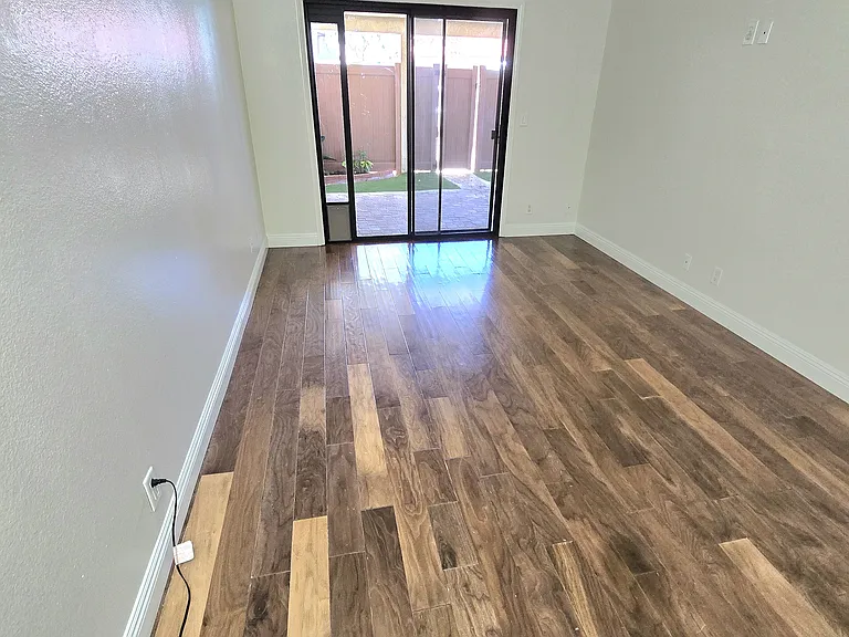 624 Thoreau Ln — Photo 21