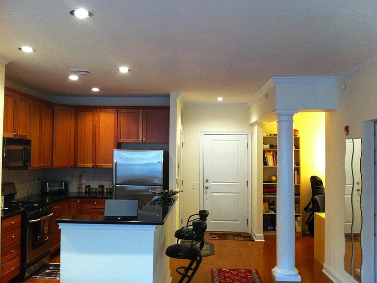 500 Admirals Way #317 — Photo 3