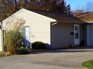 1003 E Harding Dr #B, Urbana, IL 61801