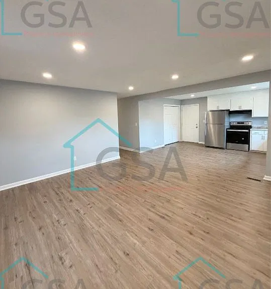 41 Burdette St — Photo 4