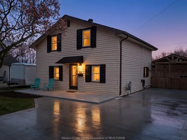 315 River Ave, Lasalle, ON N9J 1A1