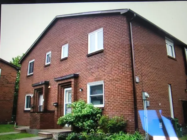 72 Dusay Pl Unit 2, Toronto, ON M1W 2N2