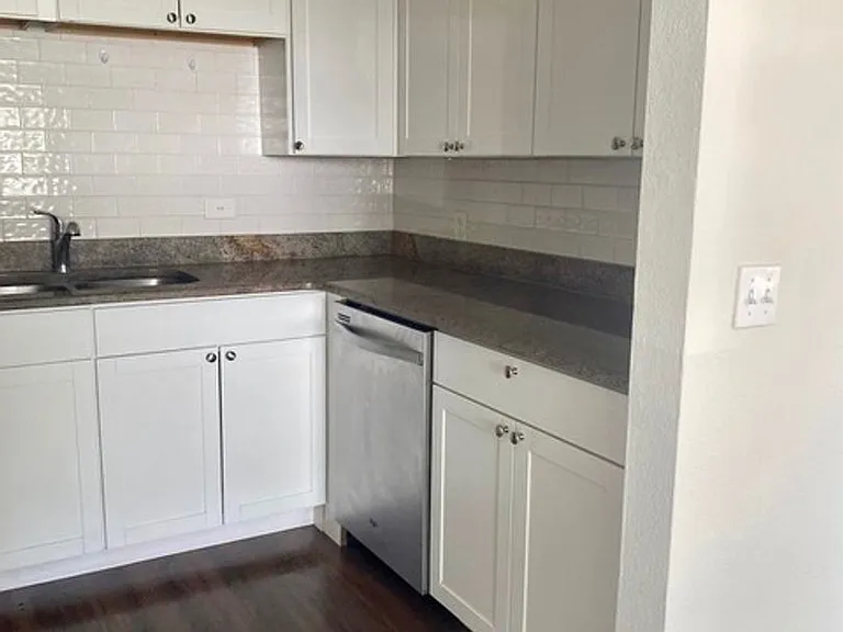Port Tampa Flats — Photo 10