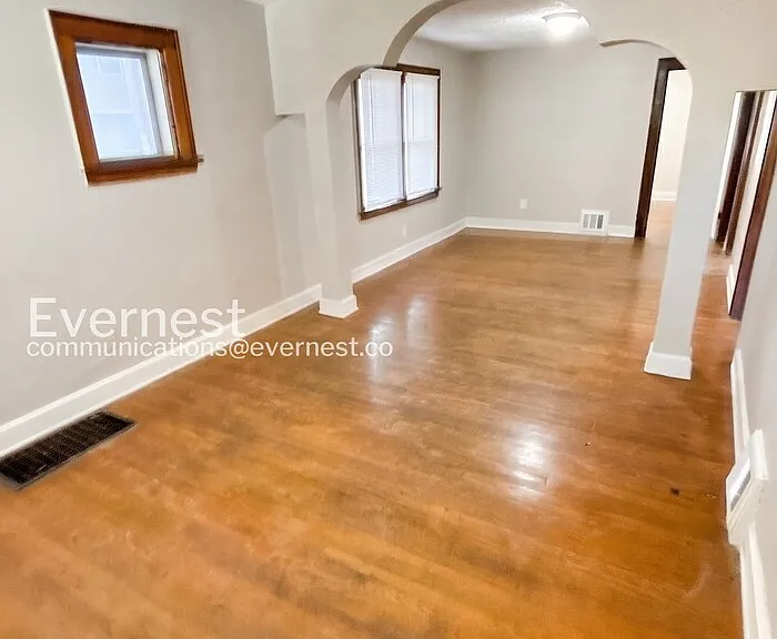 3720 Darby St — Photo 7