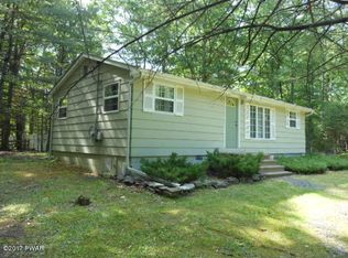 127 Maple St, Dingmans Ferry, PA 18328