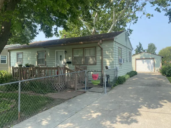 1230 N 19th St, Council Bluffs, IA 51501