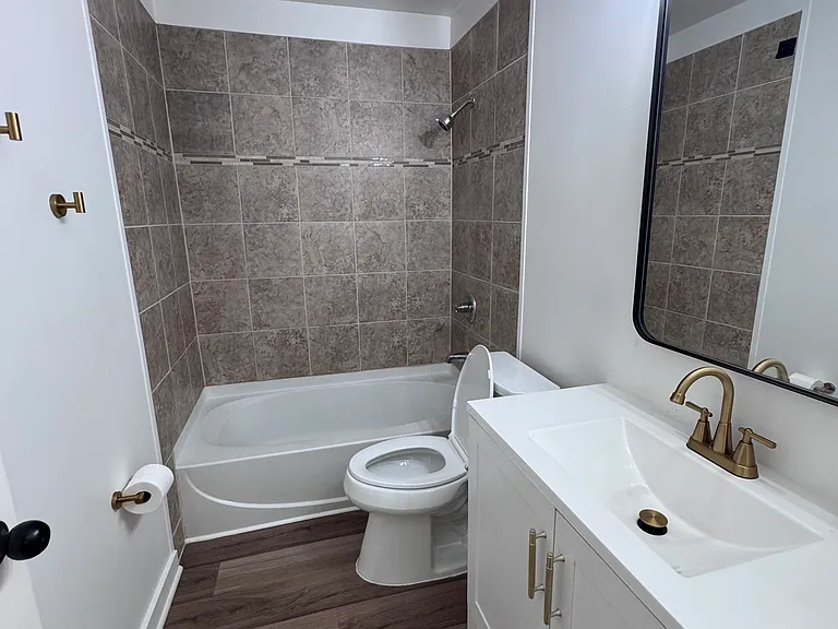 1759 Monterey Ct — Photo 5