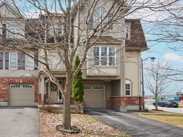 920 Messor Cres, Ottawa, ON K2S 0P2