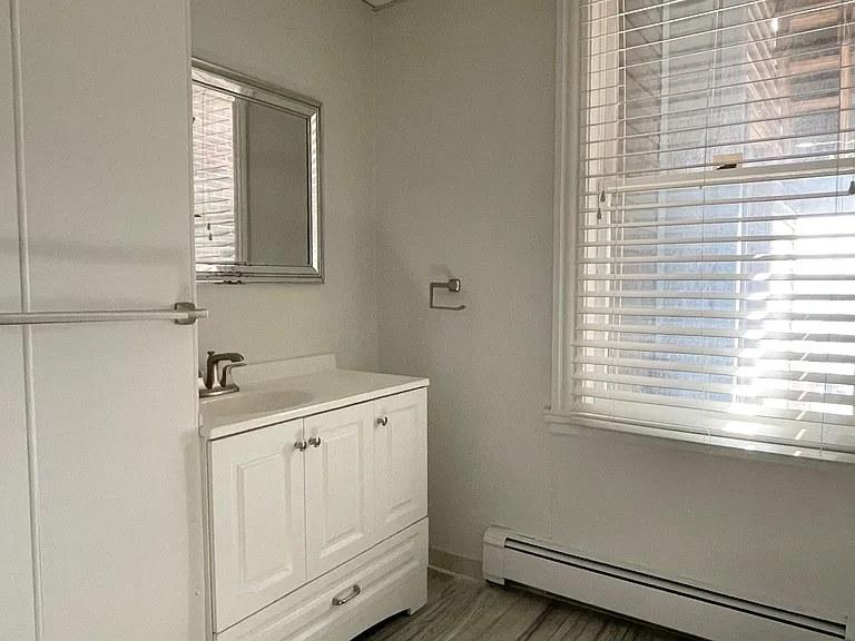 249 Webster St #3 — Photo 8