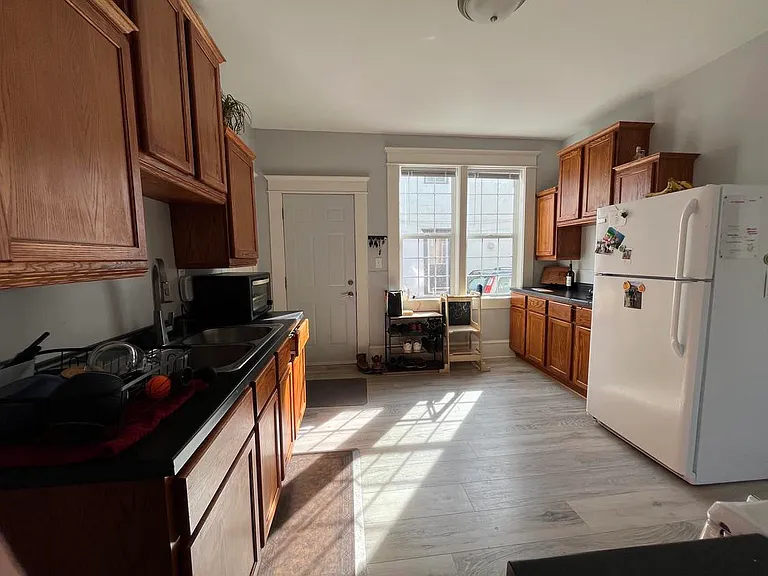 641 Fillmore St NE #1 — Photo 5