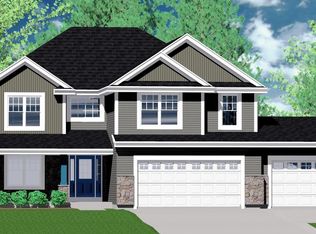 490 Talbots Woods Dr, Dousman, WI 53118