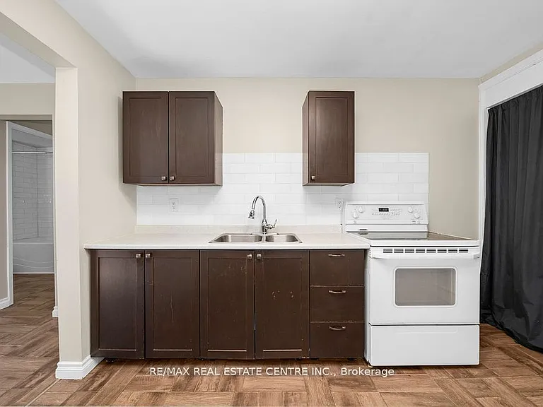 5 Ontario St #2 — Photo 2