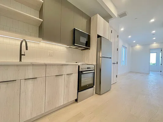 Rented by Doorway NYC, LLC | media 8