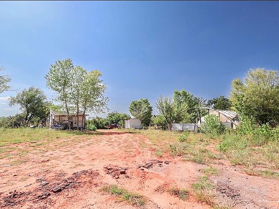 4th image of 9411 Henley Ave
