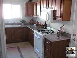 5th image of 11570 Gilmore St