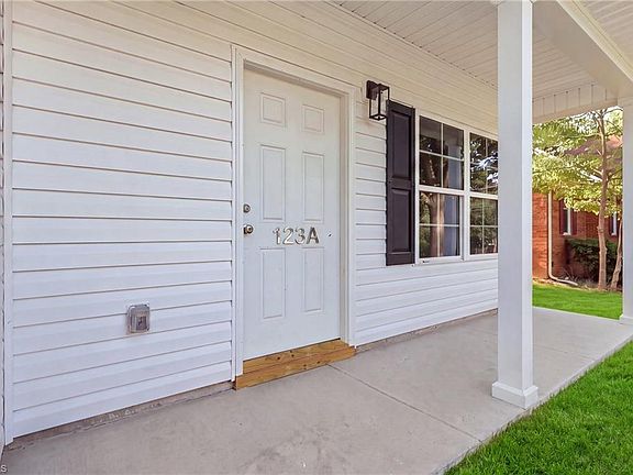 4th image of 123A Eastside Dr