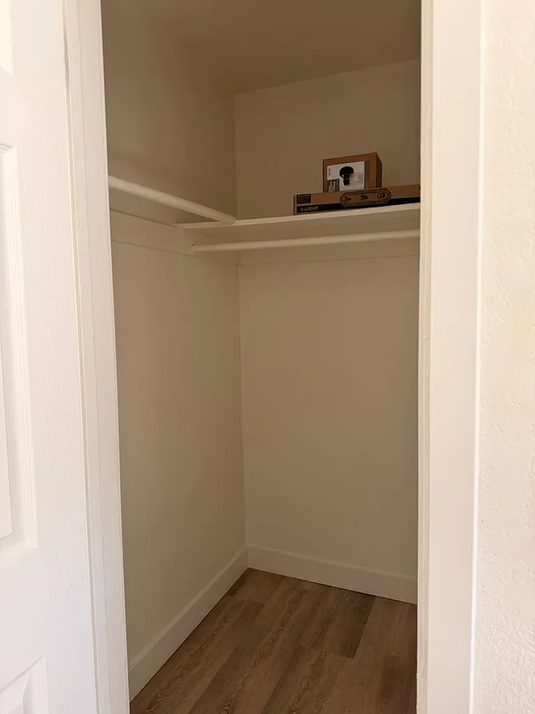 1615 Cherry Ave — Photo 2