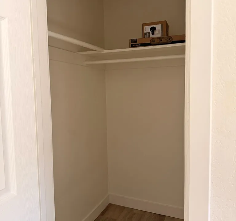 1615 Cherry Ave #3