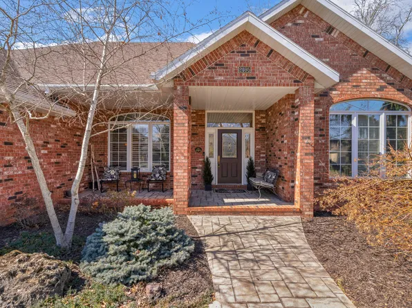 2195 S Celebration Avenue, Springfield, MO 65809