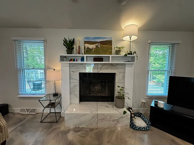 2301 Grant Ln — Photo 51