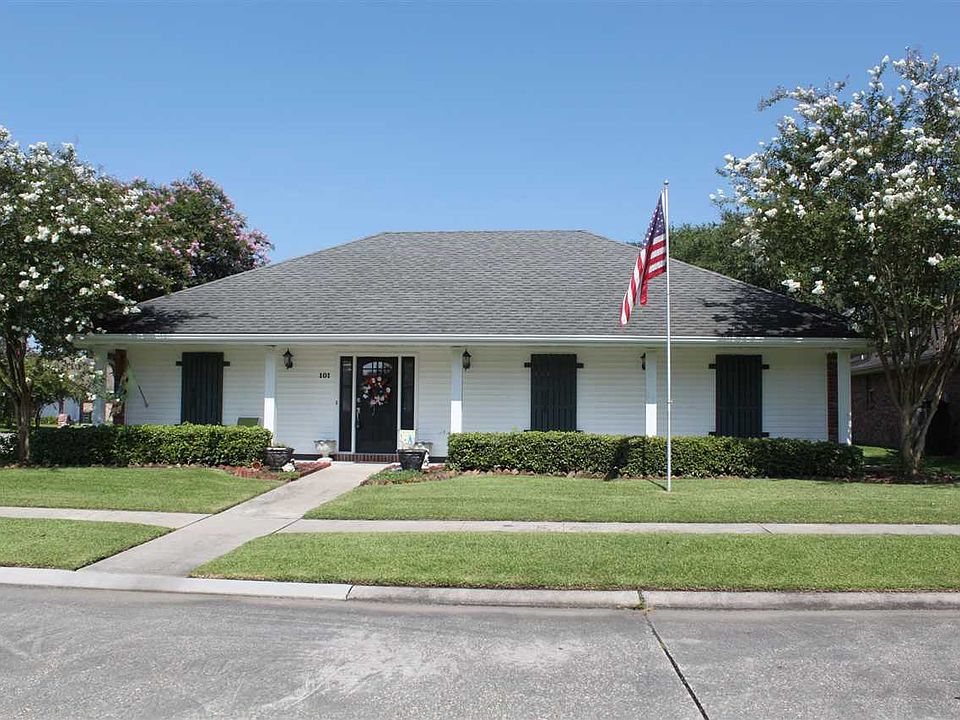 1st image of 101 Hawthorne Dr