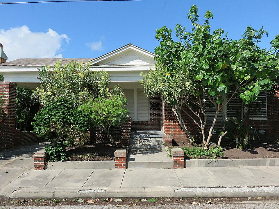 1st image of 3824 Avenue S 1/2