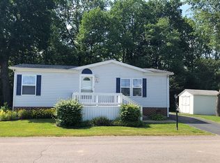 9761 Limehouse Dr, Clarence, NY 14031