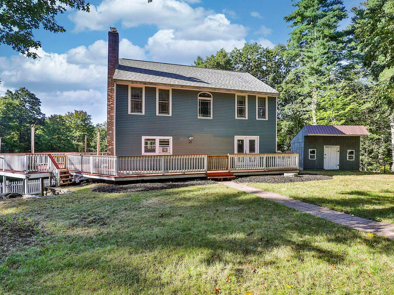 3 bed, 2.5 bath, 2247 sqft, $5,000 — Photo 2