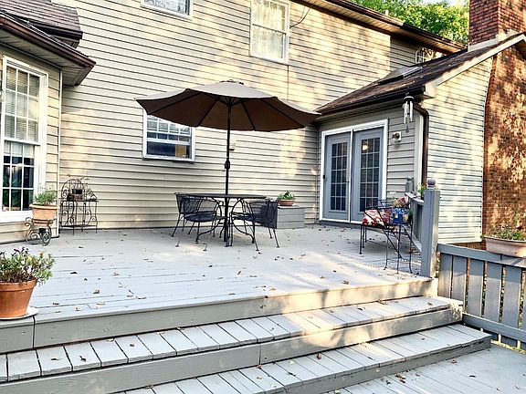 5th image of 302 Cedarbrook Ct