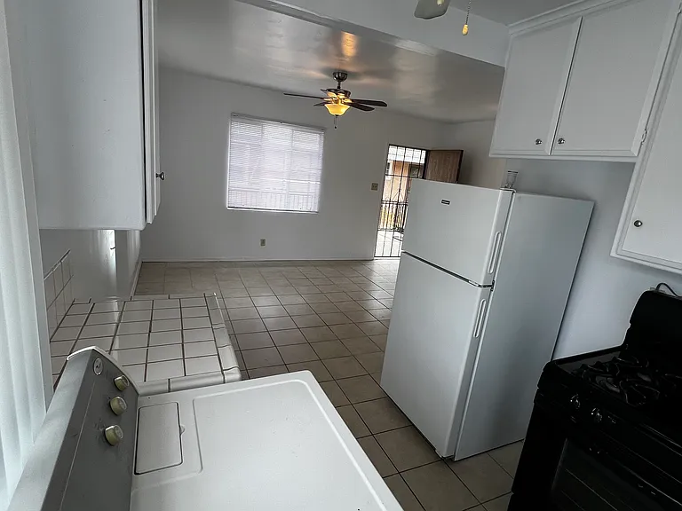 843 W Walnut Ave #B — Photo 5