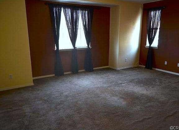 5th image of 15377 Thistle Ln