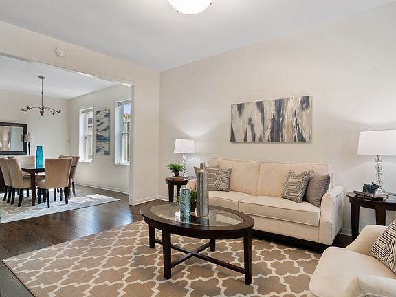 Living Room / Dining Room