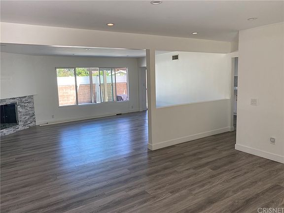 3rd image of 7862 Mary Ellen Ave