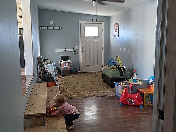 4th image of 1029 Navajo Dr