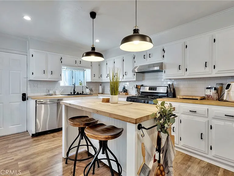 6514 Coldwater Canyon Ave — Photo 7