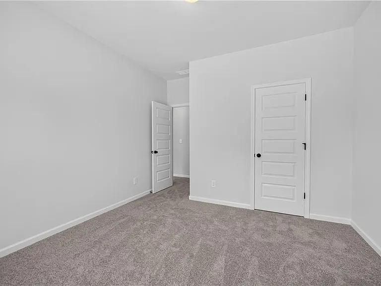 58 Jacobs Farm Ln — Photo 32