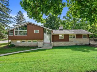 607 W Decorah ROAD, West Bend, WI 53095
