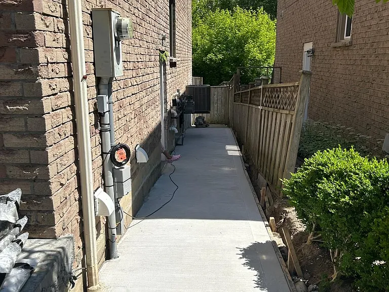 66 Cluett Dr #BASEMENT — Photo 11