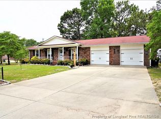 1946 Paladin St, Fayetteville, NC 28304