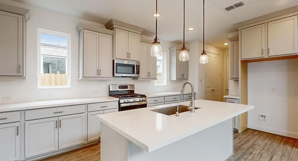 Building Photo - 21623 Lampeter River Ln