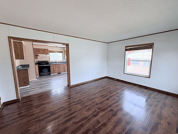 4th image of 239 W Jackson Ave