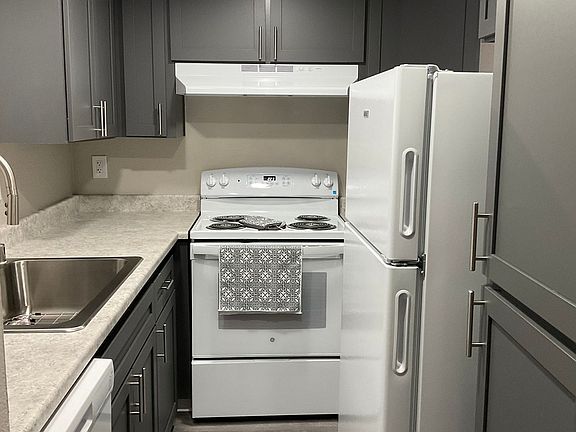 4th image of 2901 E Stewart Ave #1233