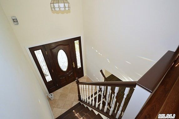 5th image of 4 Snowberry Ln