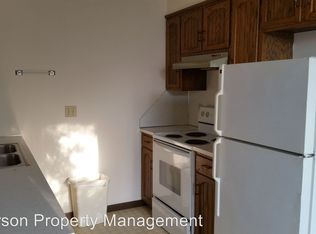1124 W McCarty St APT B, Jefferson City, MO 65109