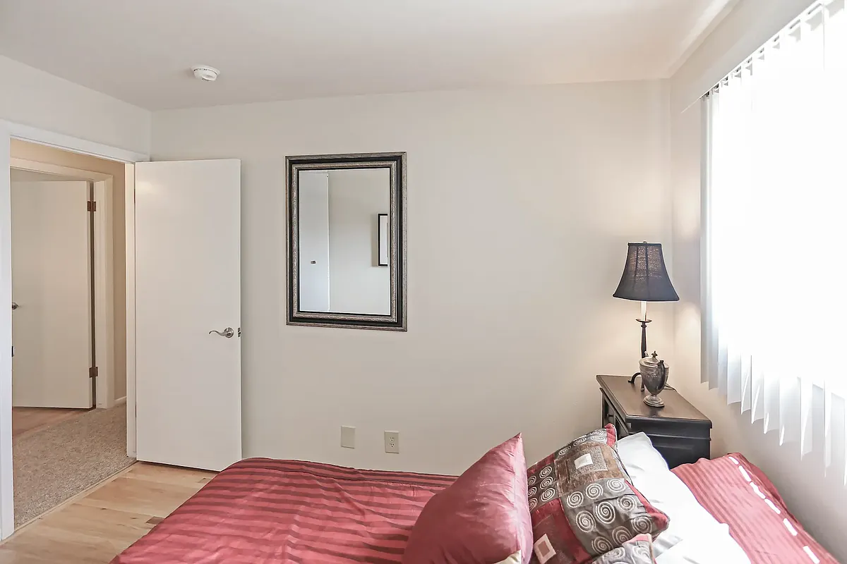 Building Photo - Bradley Place Townhomes