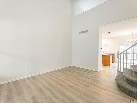 5th image of 9692 Sun Meadow Street